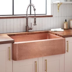 33" Fiona Hammered Copper Farmhouse Sink
